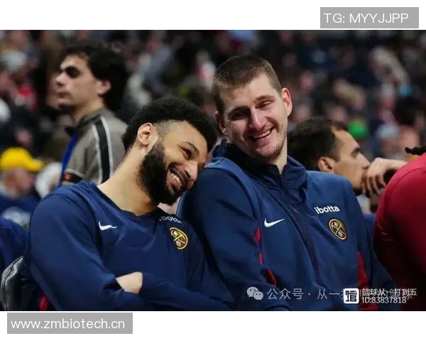 库珀·弗拉格的大学室友康·克尼普尔在这场对决中表现如何？